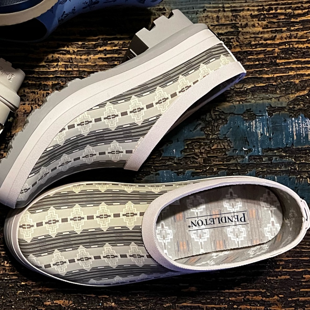 Pendleton garden shoes